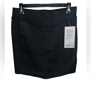 ⭐️NWT⭐️ Lululemon Scuba HR Mini Skirt Post Practice Casual Align Size XL Black